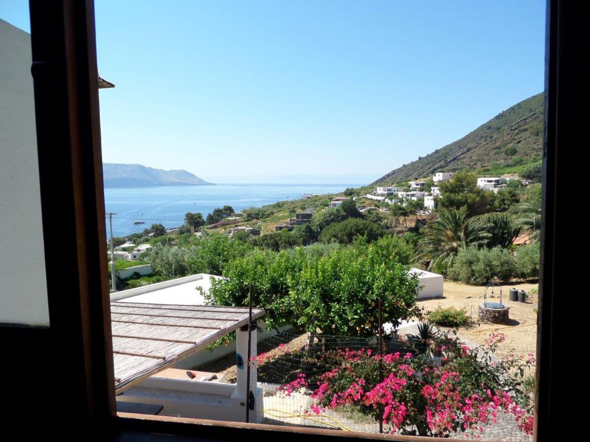 Case Al Mare - Terrazzi Panoramici E Ampio Giardino Santa Marina Salina Bagian luar foto