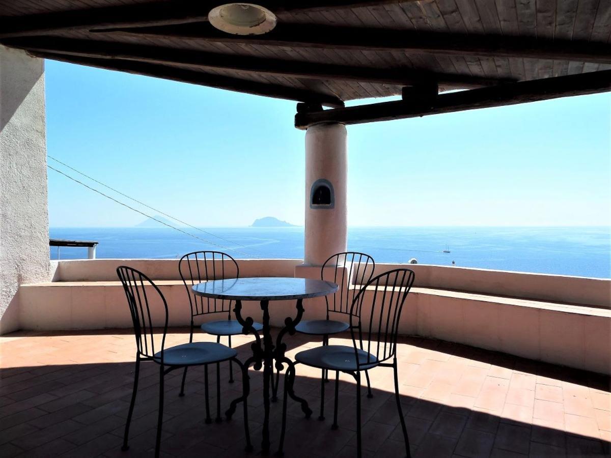 Case Al Mare - Terrazzi Panoramici E Ampio Giardino Santa Marina Salina Bagian luar foto